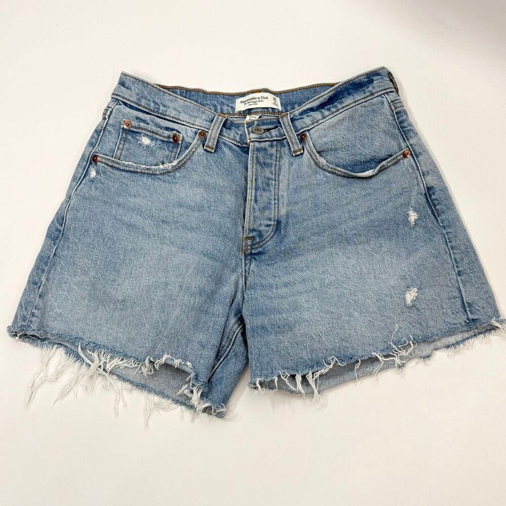 Abercrombie & Fitch Low Rise The ‘90s Baggy Denim Short Light Wash Frayed Edges